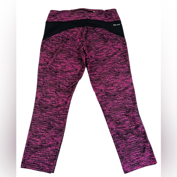 Nike Women's Dri-Fit Legend Capri Leggings Purple Medium Athletic - Picture 2 of 11
